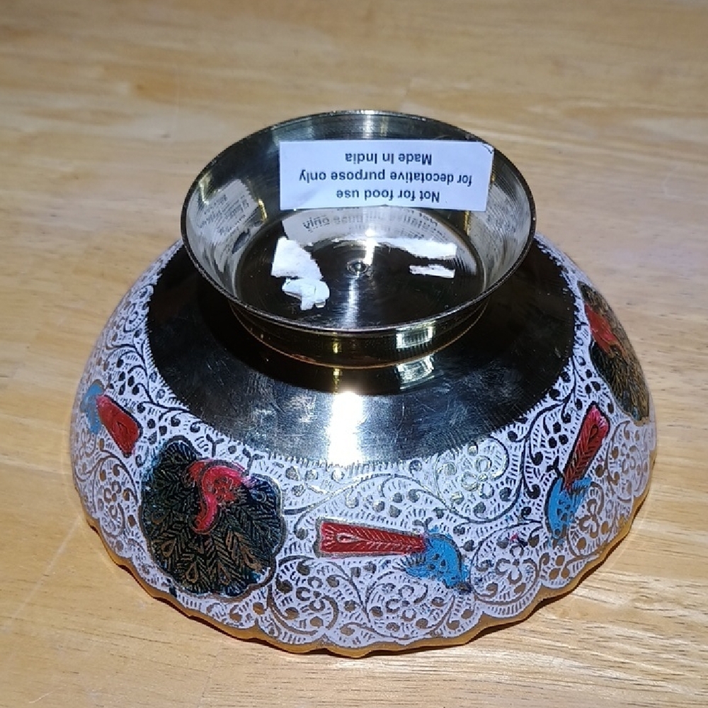 Elegant Ceramic Bowl with Red and Blue Accents - Picture 3 of 4